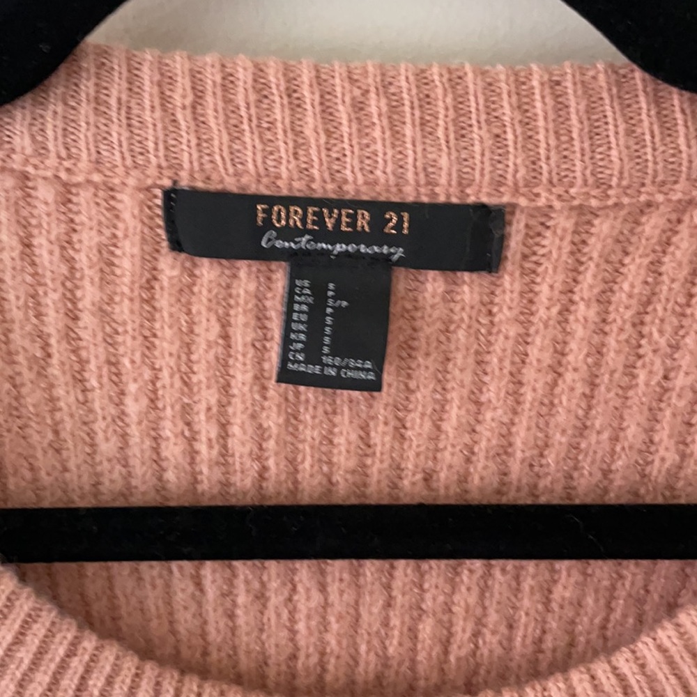 Pink Sweater - Picture 2 of 7